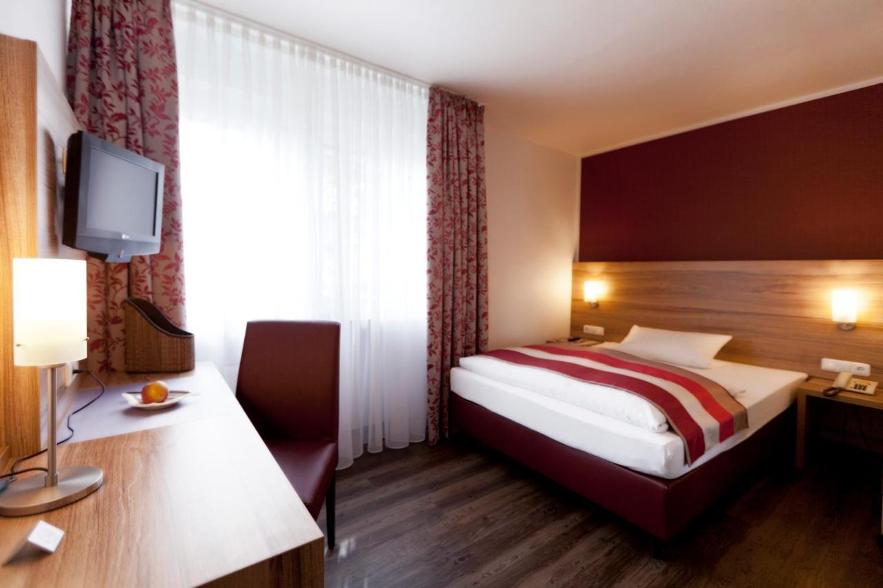 Grande Chambre Simple